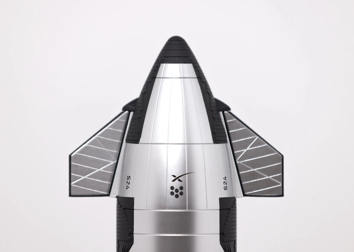 Demonstration of the upper part with the Starship SN 24 logo in front view