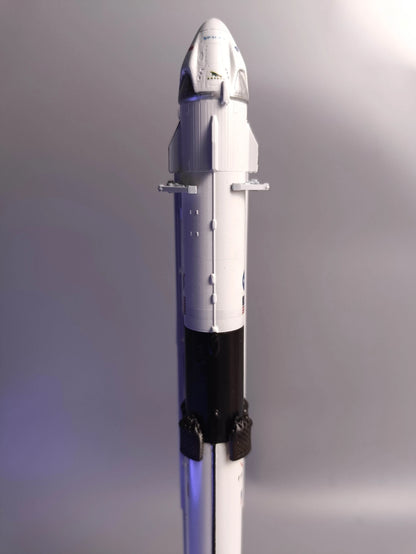 SpaceX Falcon 9 Crew Dragon 1:200 model (35 CM)